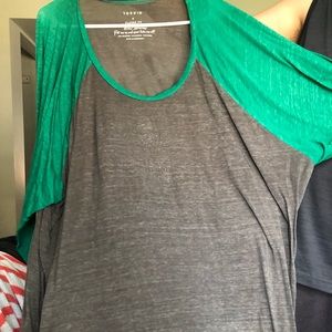 Raglan green/grey baseball tee